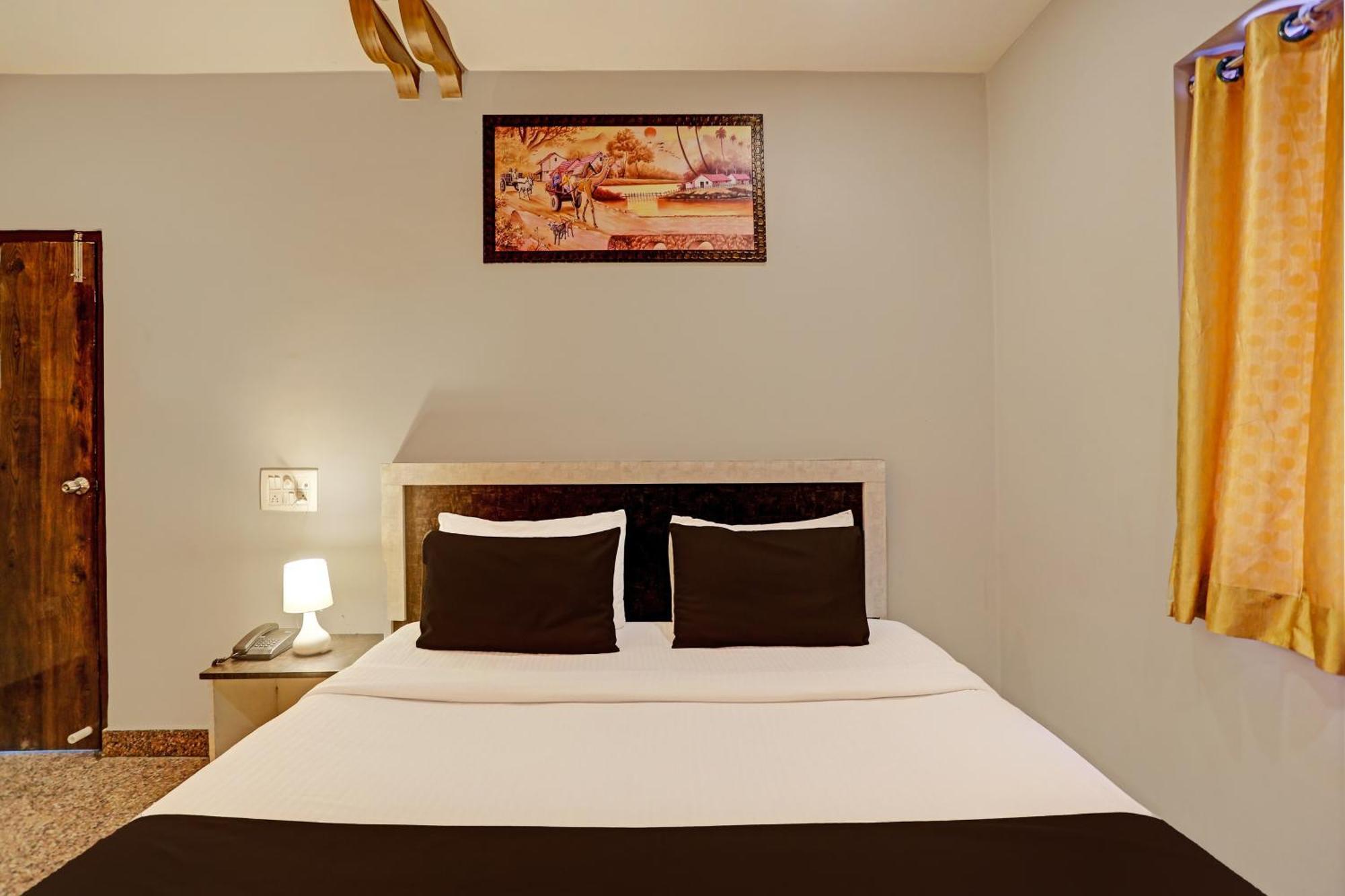 Hotel Airport Land Ню Делхи Екстериор снимка