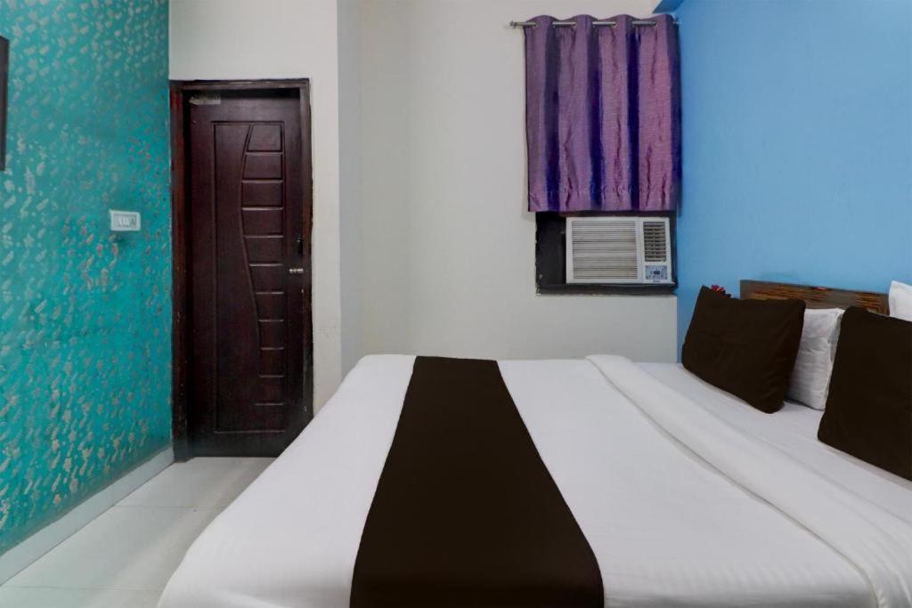 Hotel Airport Land Ню Делхи Екстериор снимка