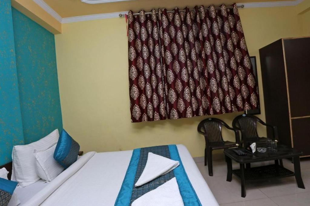Hotel Airport Land Ню Делхи Екстериор снимка