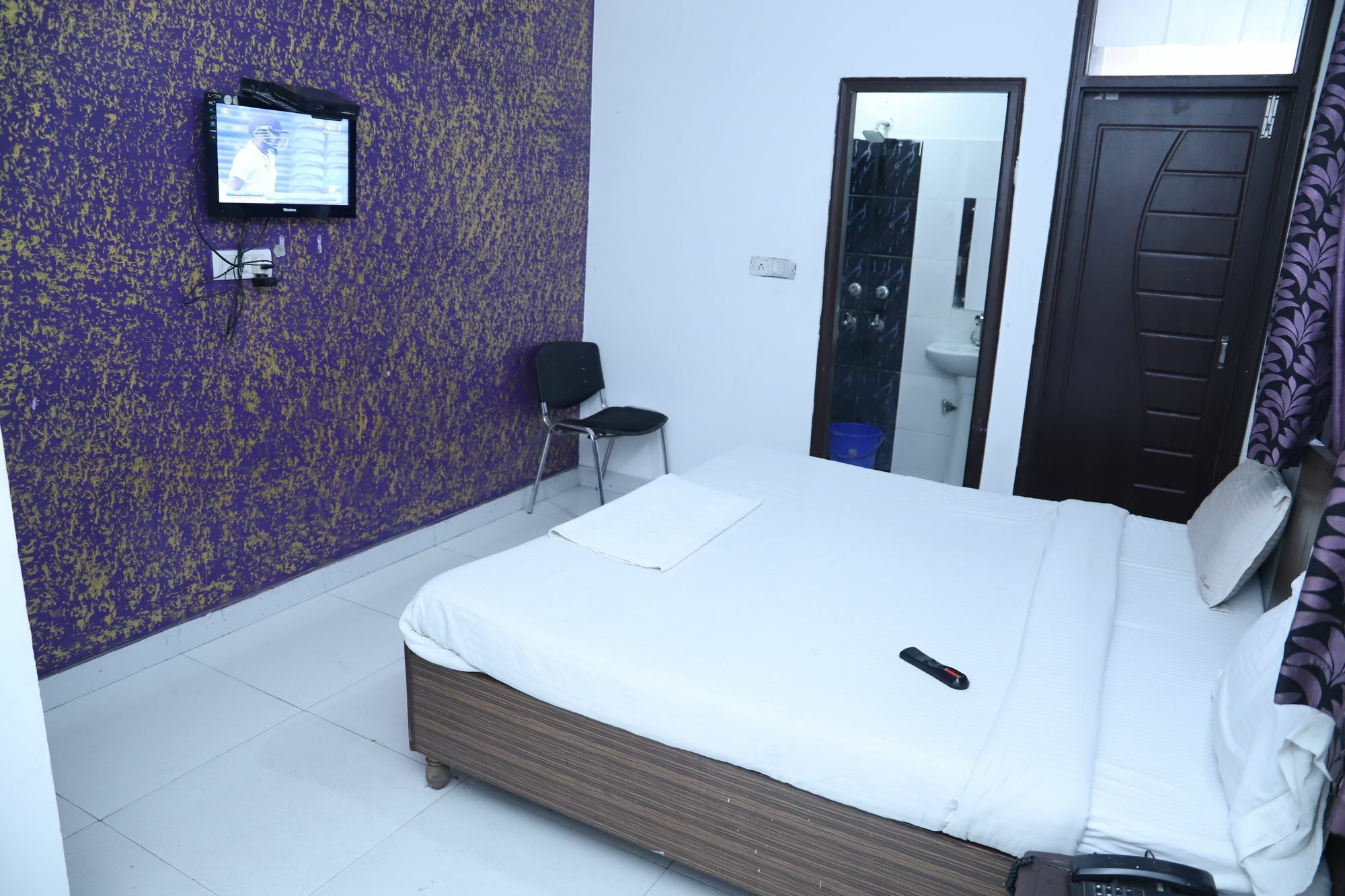 Hotel Airport Land Ню Делхи Екстериор снимка